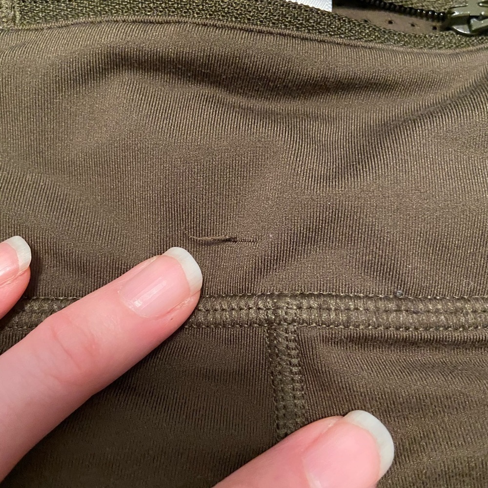 Ivivva Girls Cropped Green Leggings Size 12 - Picture 11 of 11